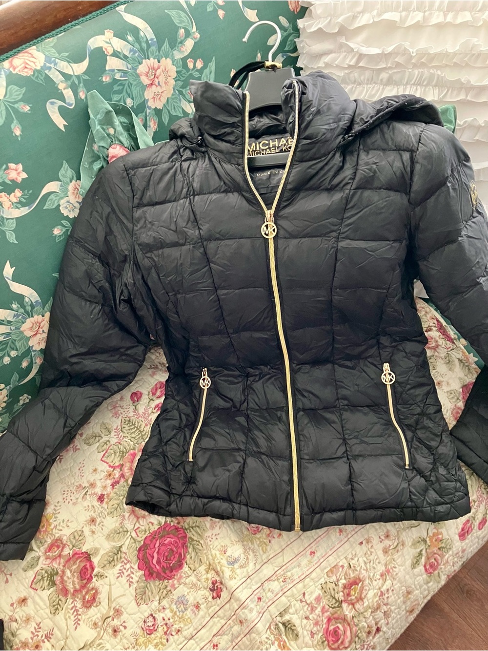 MICHAEL Michael Kors Black Quilted Hooded Puffer with Gold MK Zippers and Bag